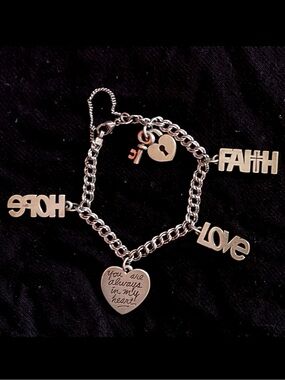 Retired Rare James Avery 925 Silver
Charm Bracelet w Heart Love
Faith & Hope